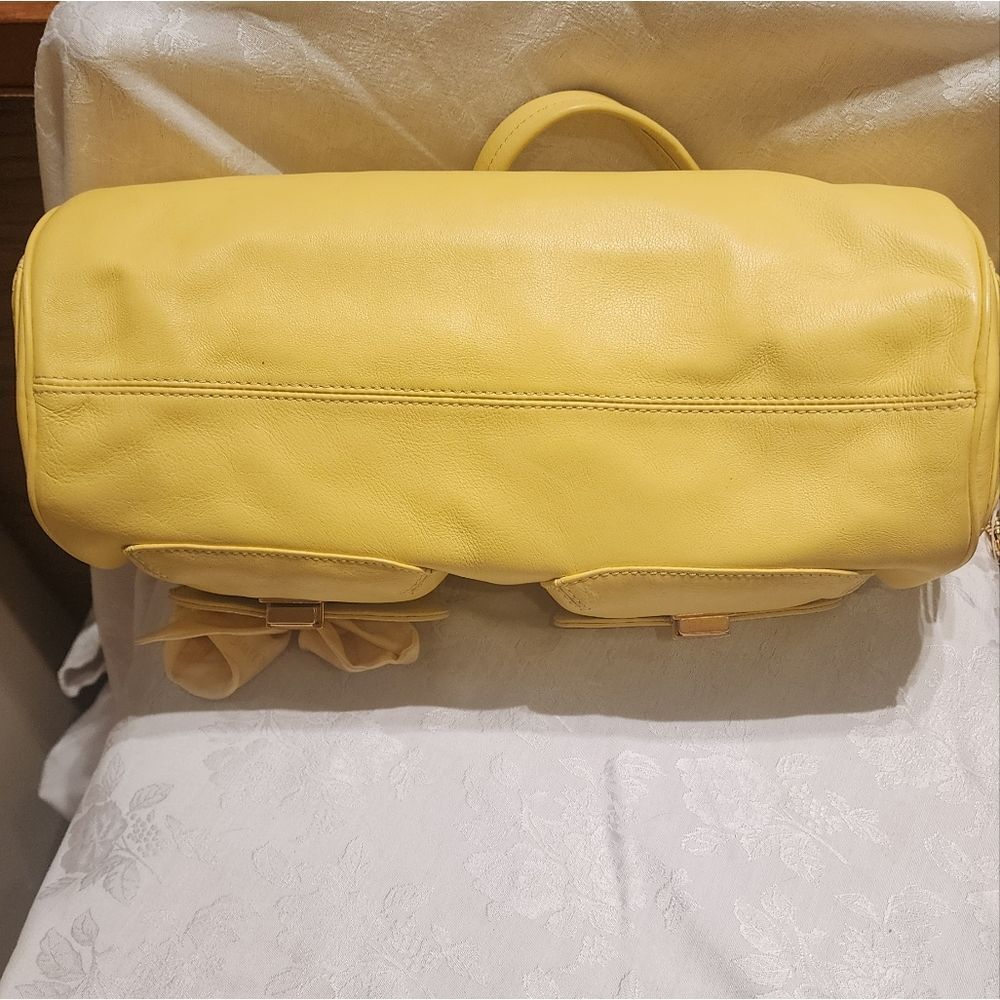 RARE Yellow Leather OG Juicy Barrel Bag!! FLAWLESS!! Large - Picture 9 of 16